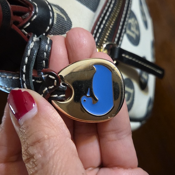 Dooney & Bourke Circle Hobo Bag NWOT - Picture 15 of 16